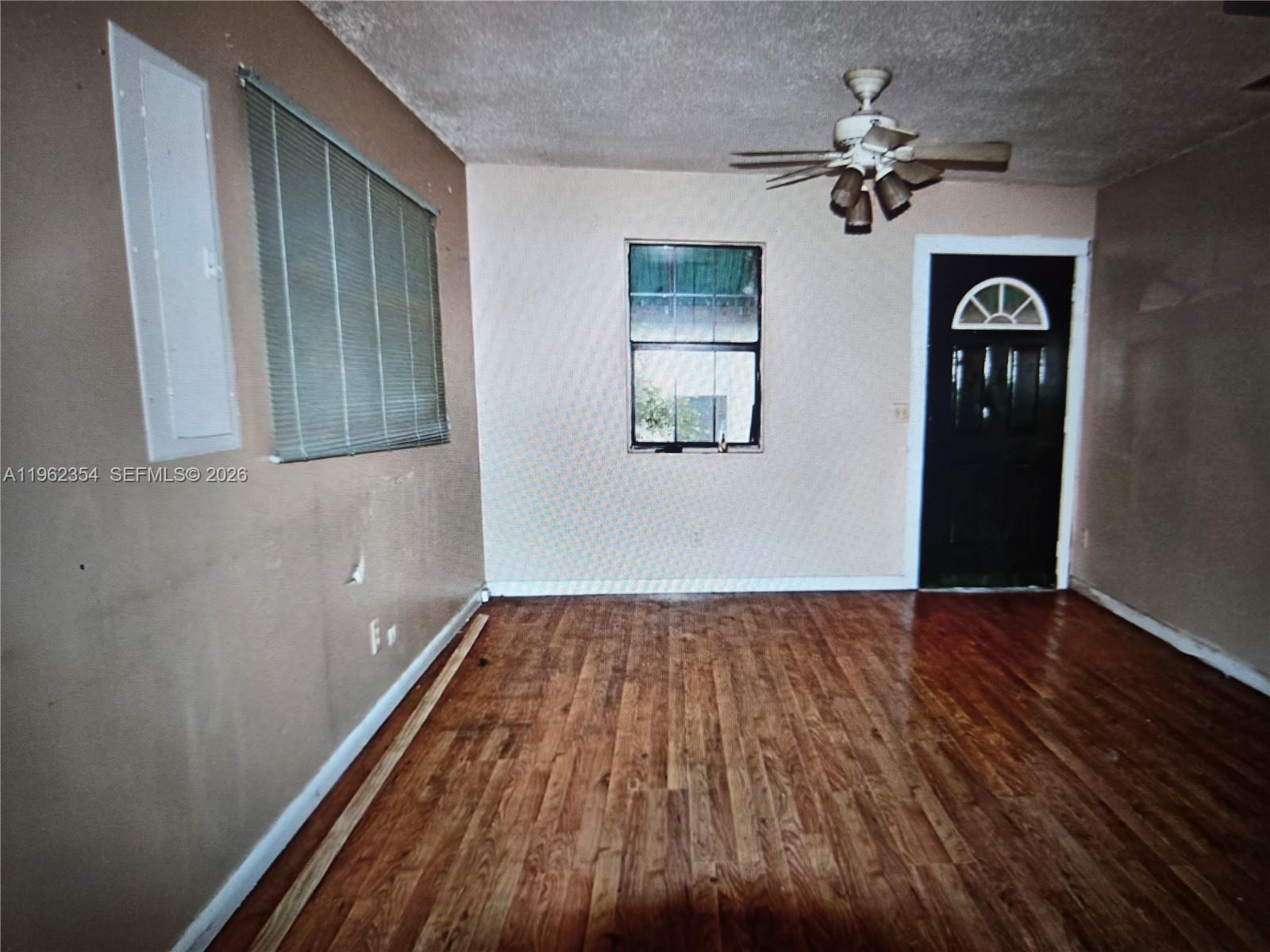 PLAT NO 2 OF HILLCREST SU - Residential