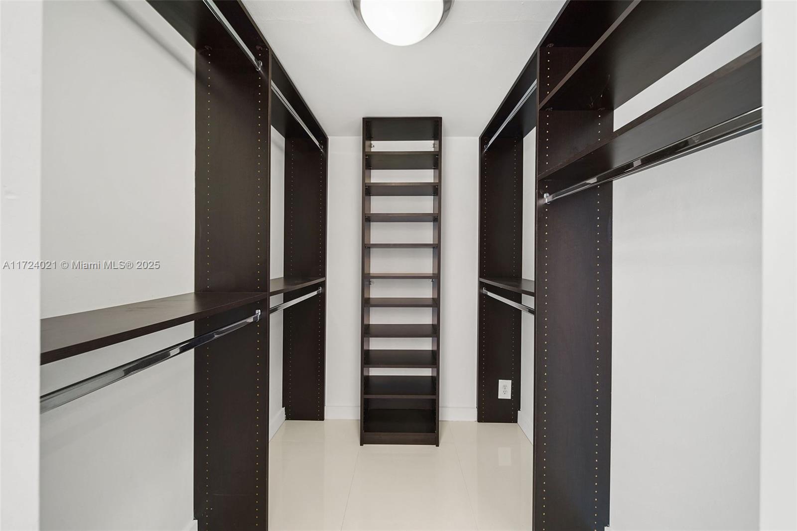 AQUASOL CONDO - Residential