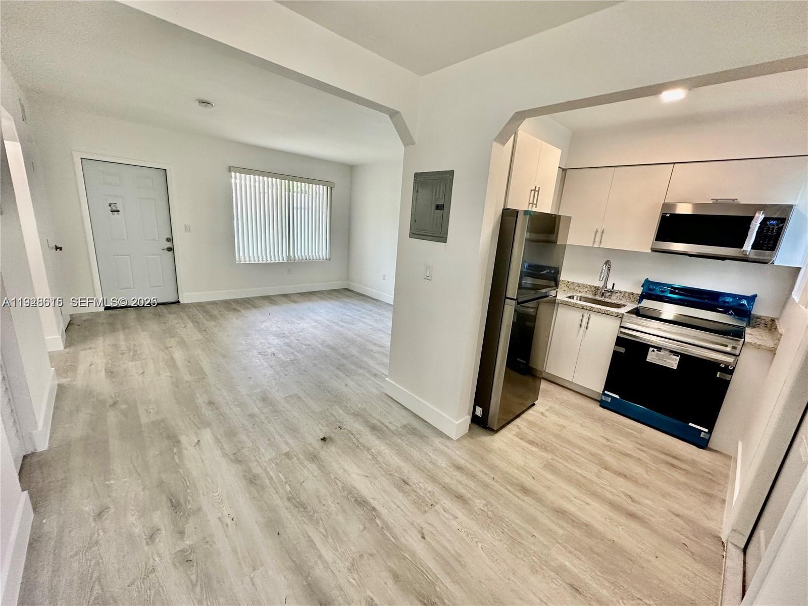 FLORAL PK 1ST AMD - Residential Income