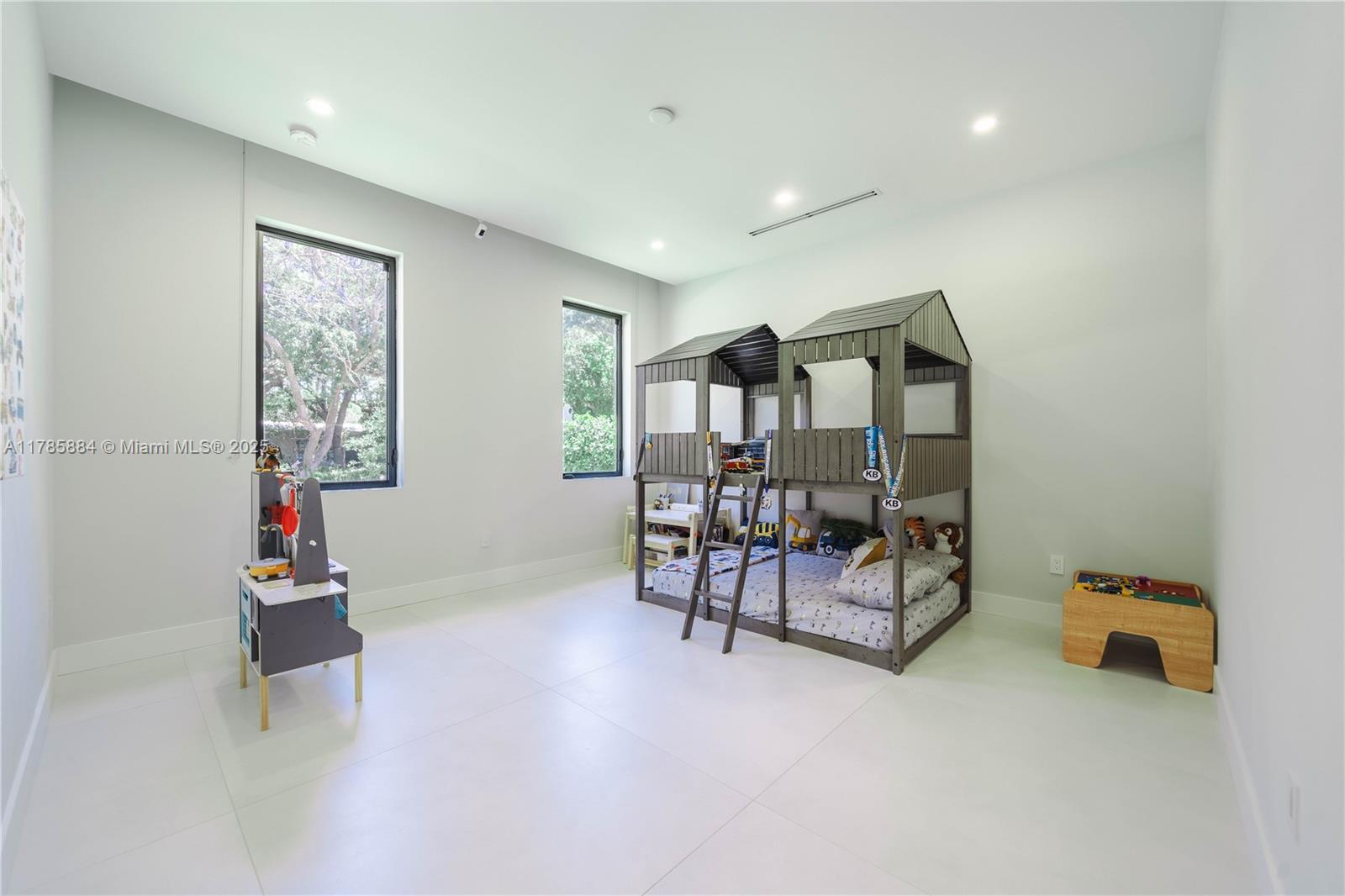 MITCHELL ESTATES - Residential