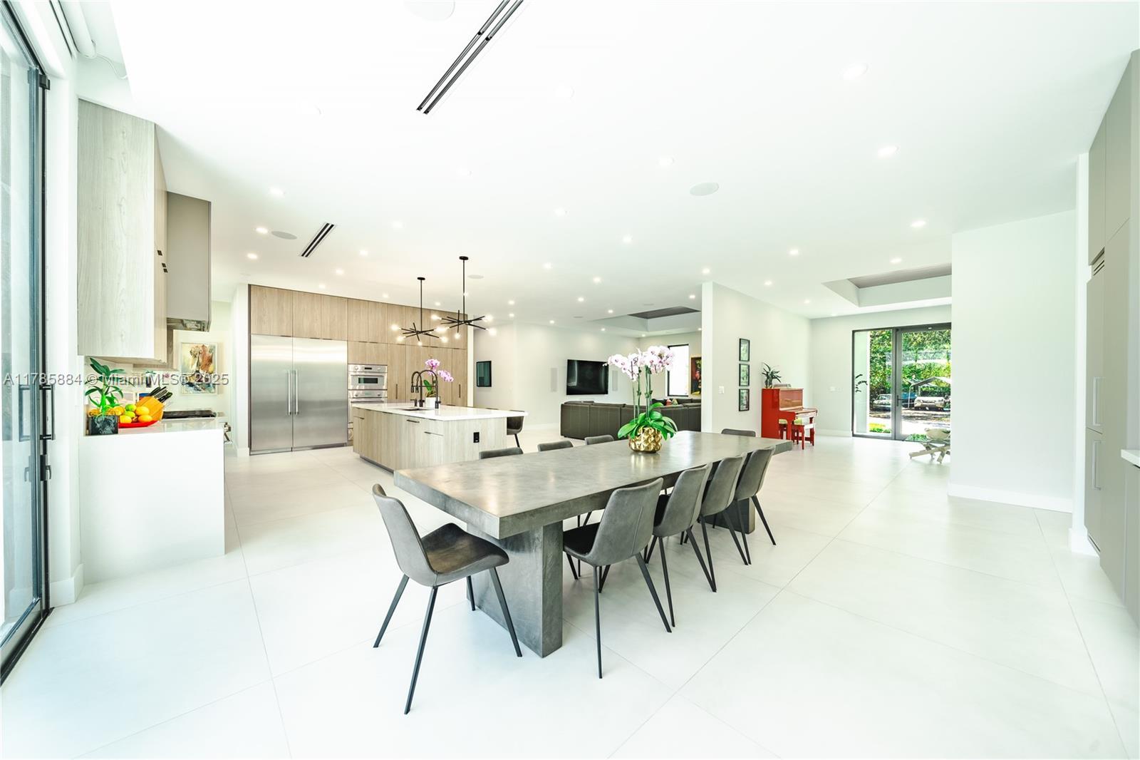 MITCHELL ESTATES - Residential