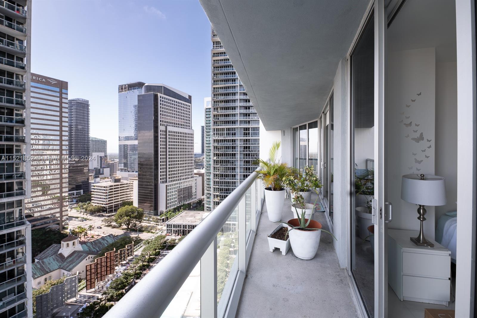 ICONBRICKELL CONDO NO 1 - Residential