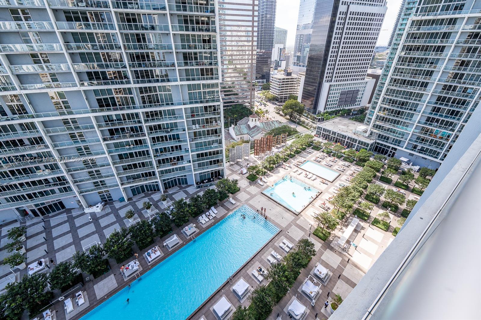 ICONBRICKELL CONDO NO 1 - Residential