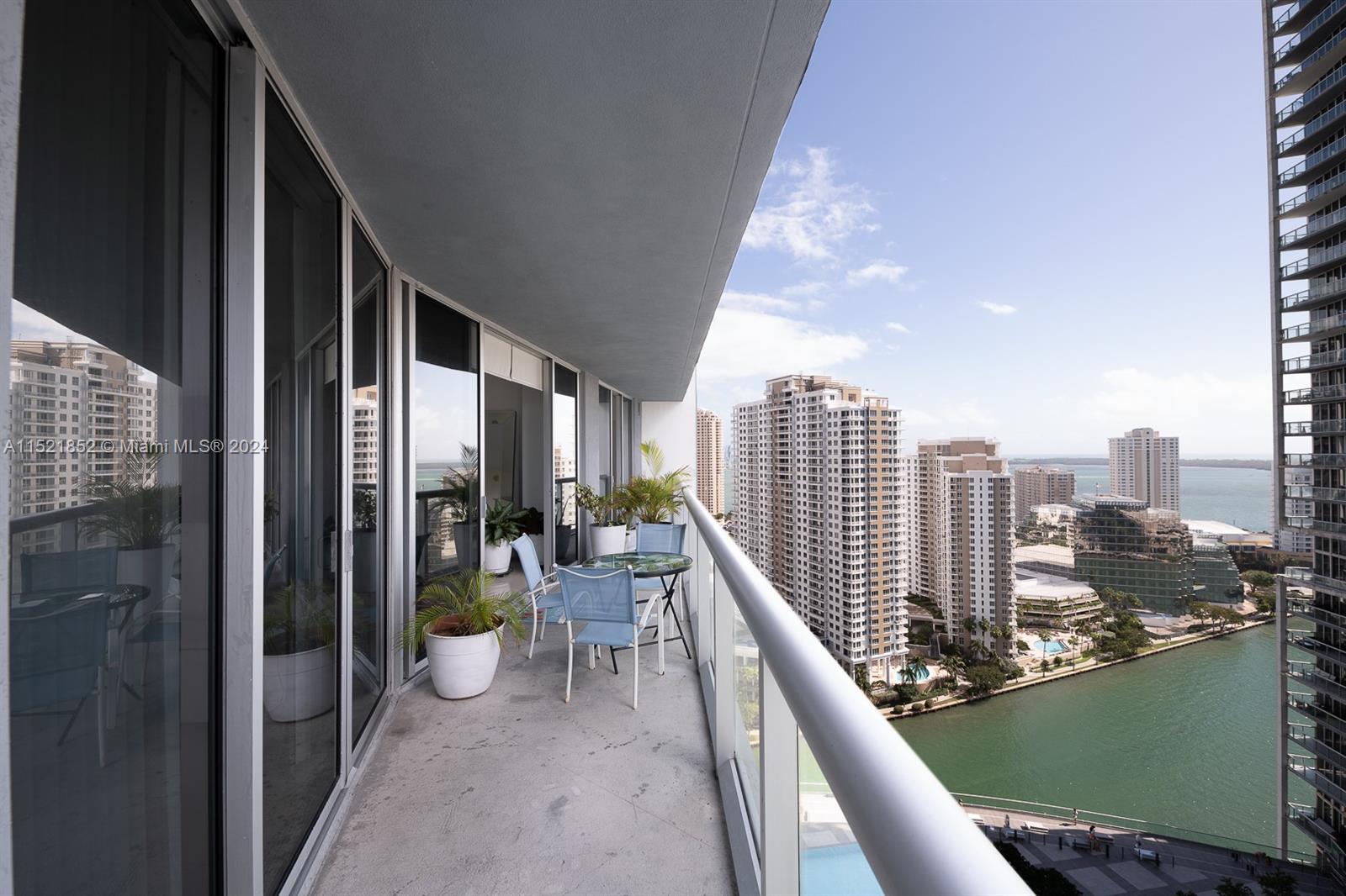 ICONBRICKELL CONDO NO 1 - Residential