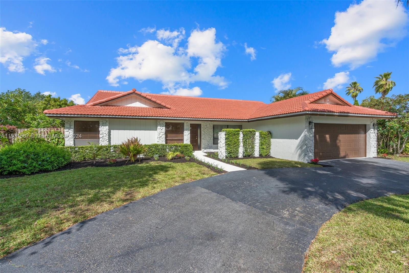 9726 Nw 20th St St, Coral Springs, Broward County, Florida - 4 Bedrooms  
2 Bathrooms - 