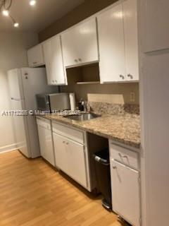 1100 NE 9th Ave 305
