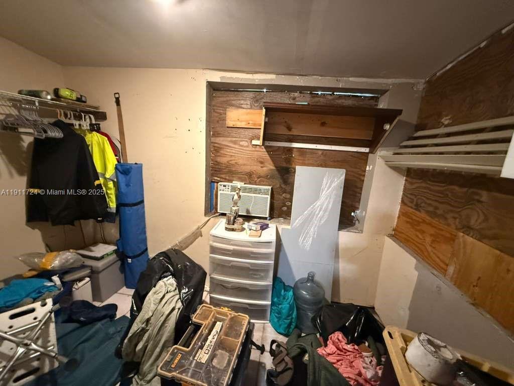 SUN LAND PARK - Residential