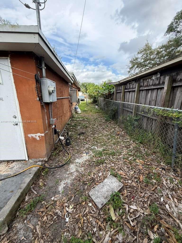 SUN LAND PARK - Residential