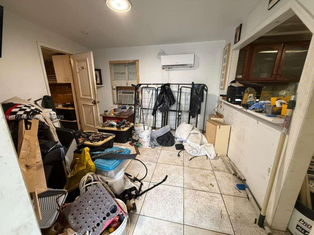 SUN LAND PARK - Residential