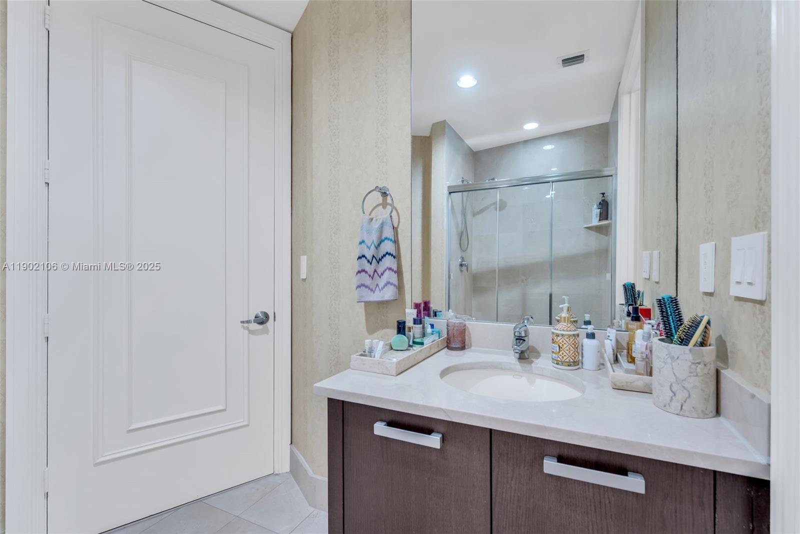 TRUMP PALACE CONDO - Residential