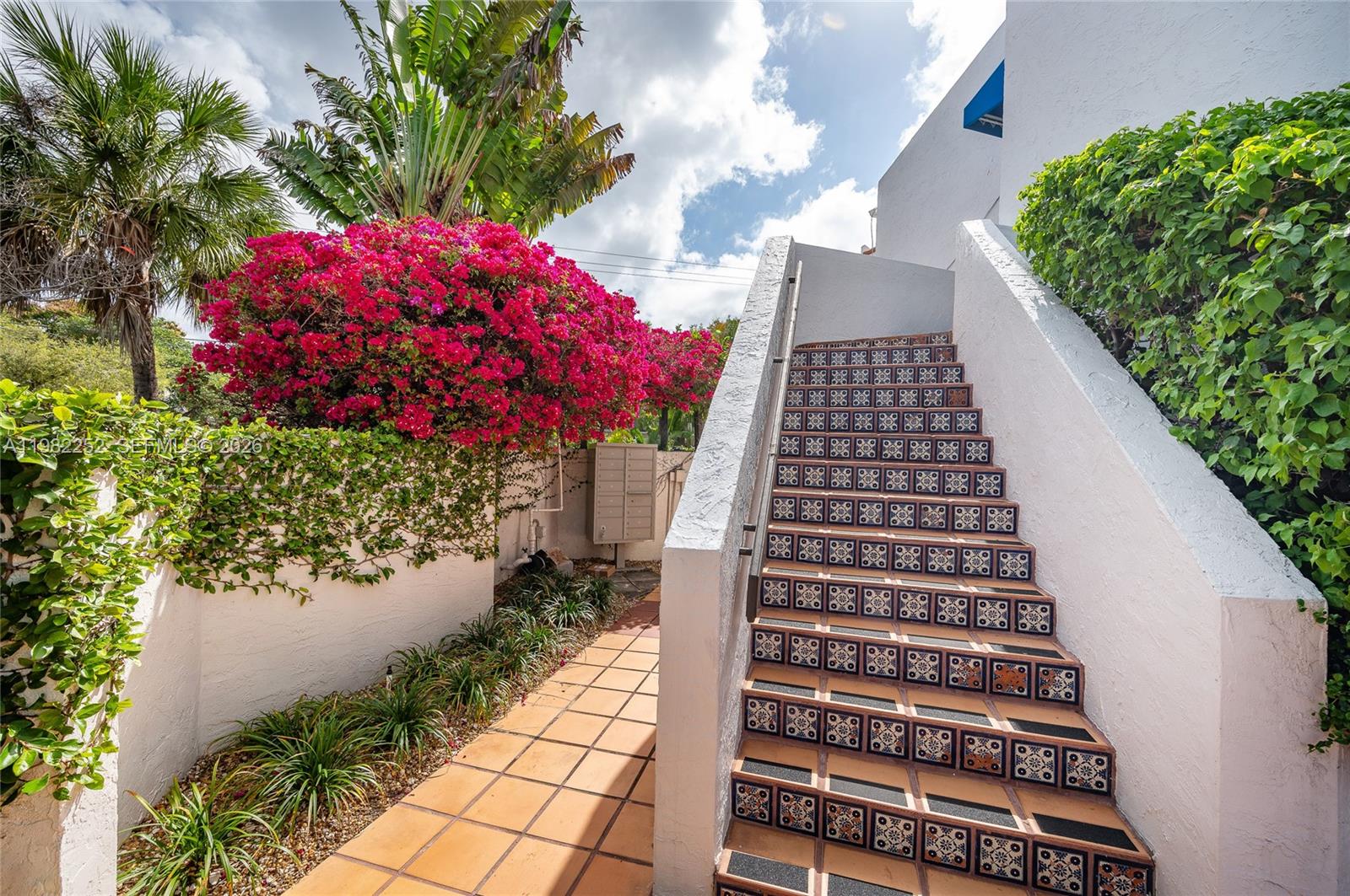 MISSION PLACE AT THE GROVE - Residential