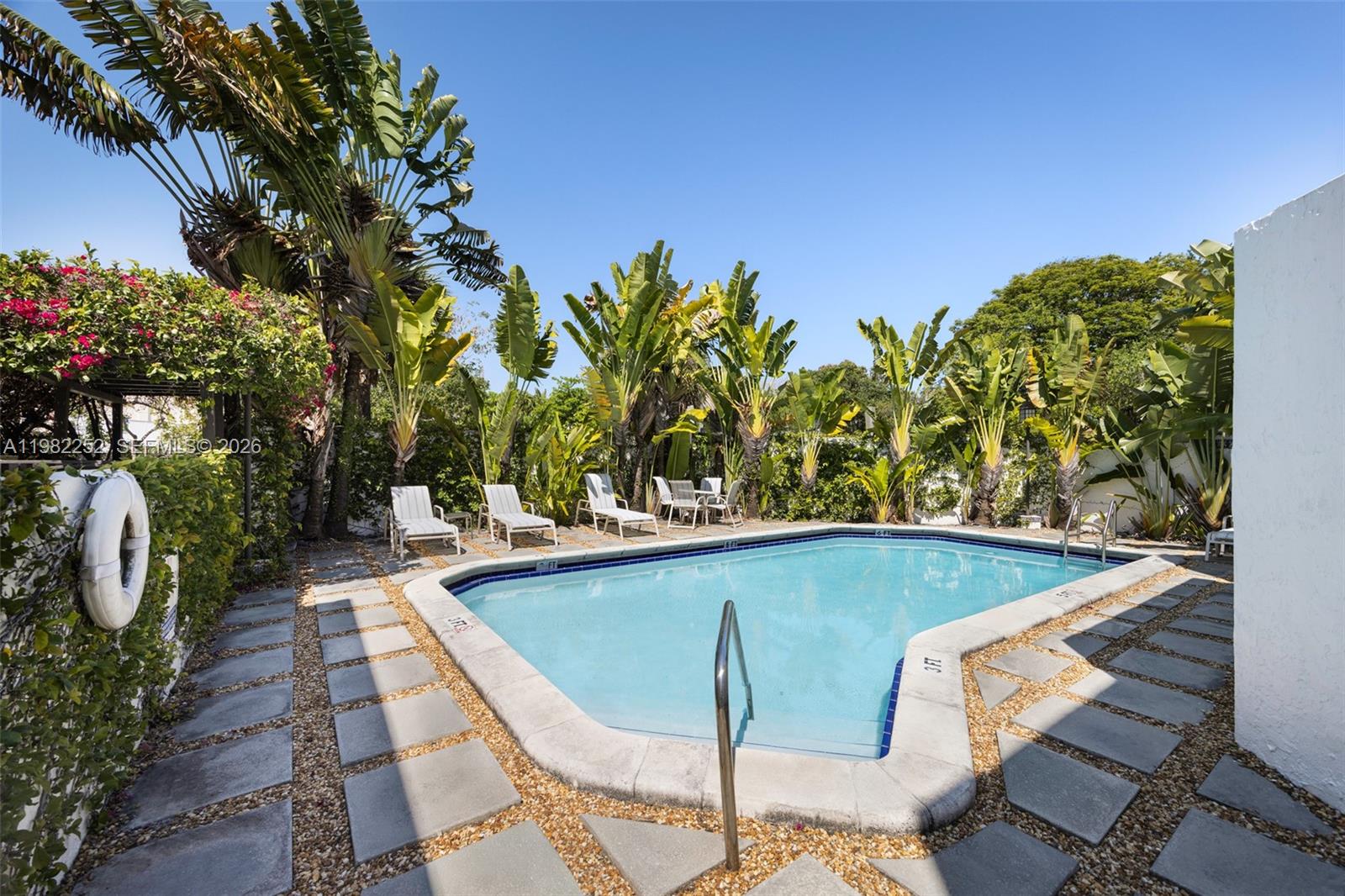 MISSION PLACE AT THE GROVE - Residential