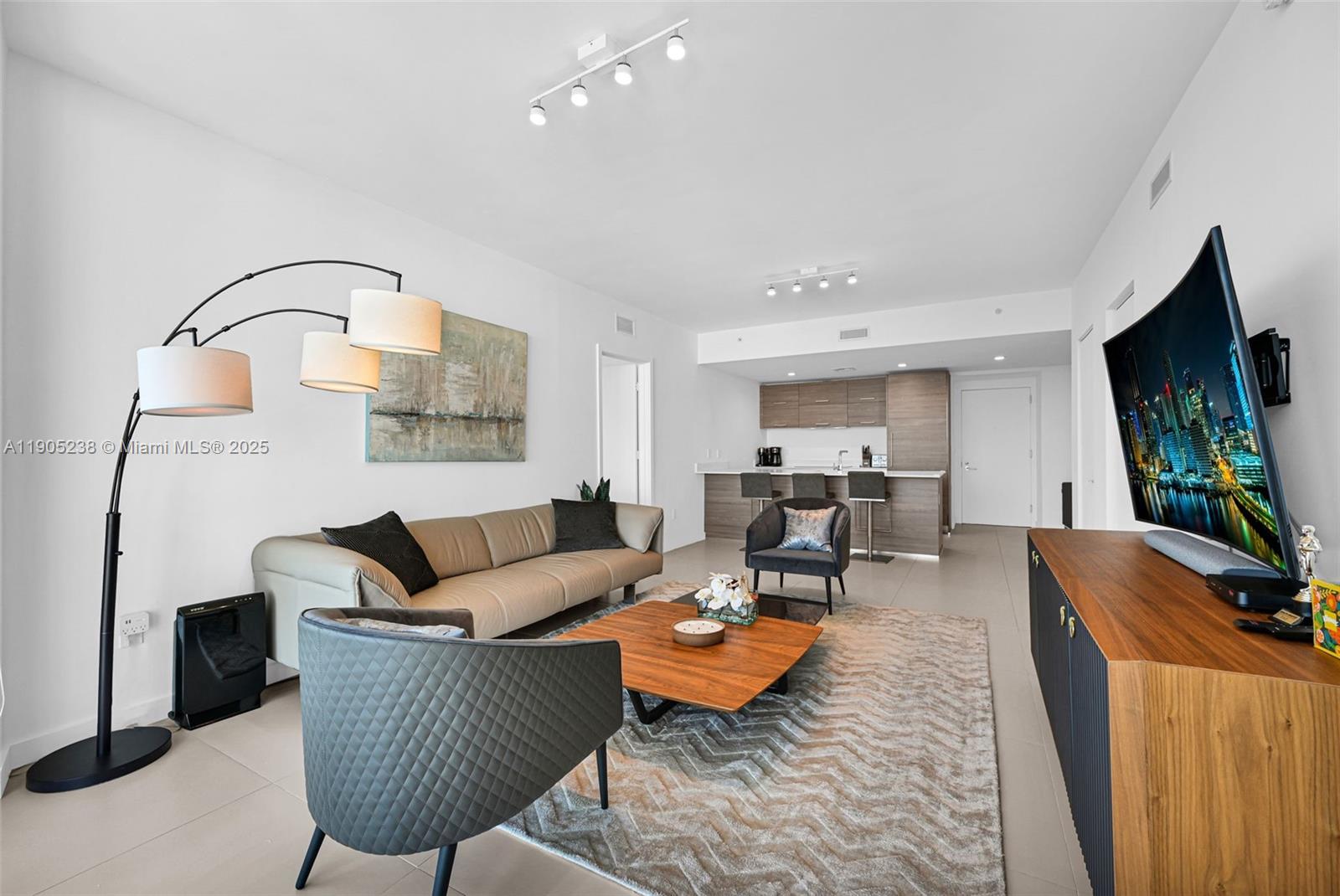 1300 S MIAMI AVENUE CONDO - Residential