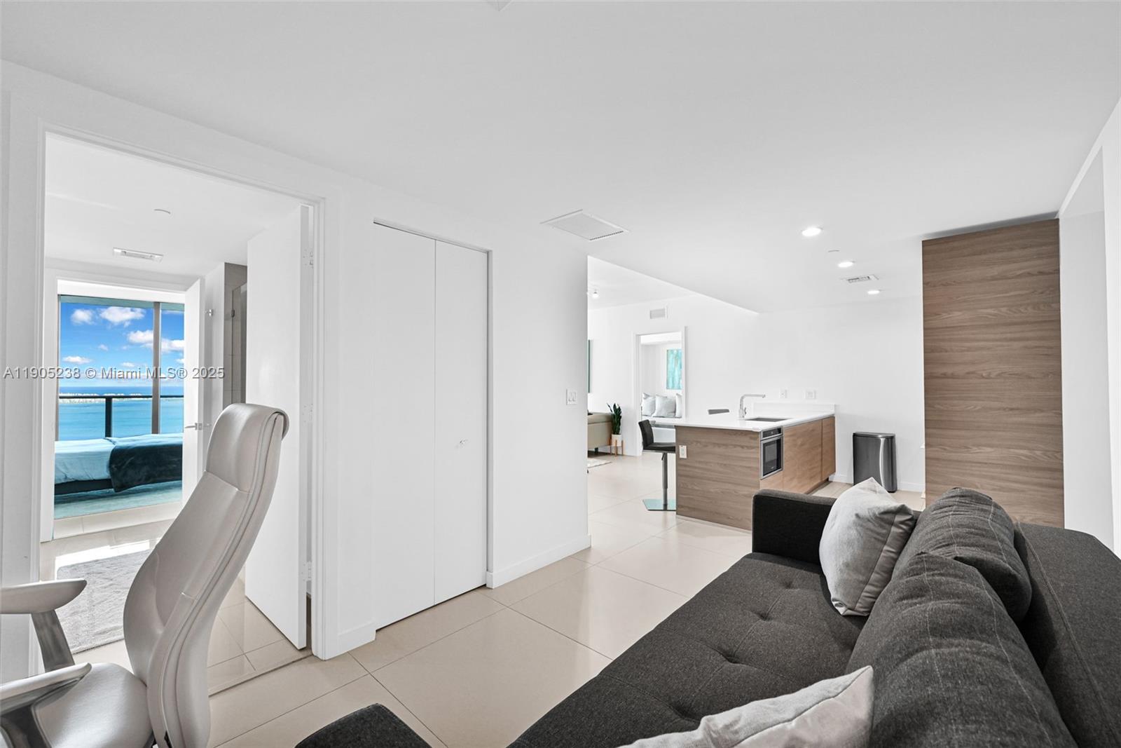 1300 S MIAMI AVENUE CONDO - Residential