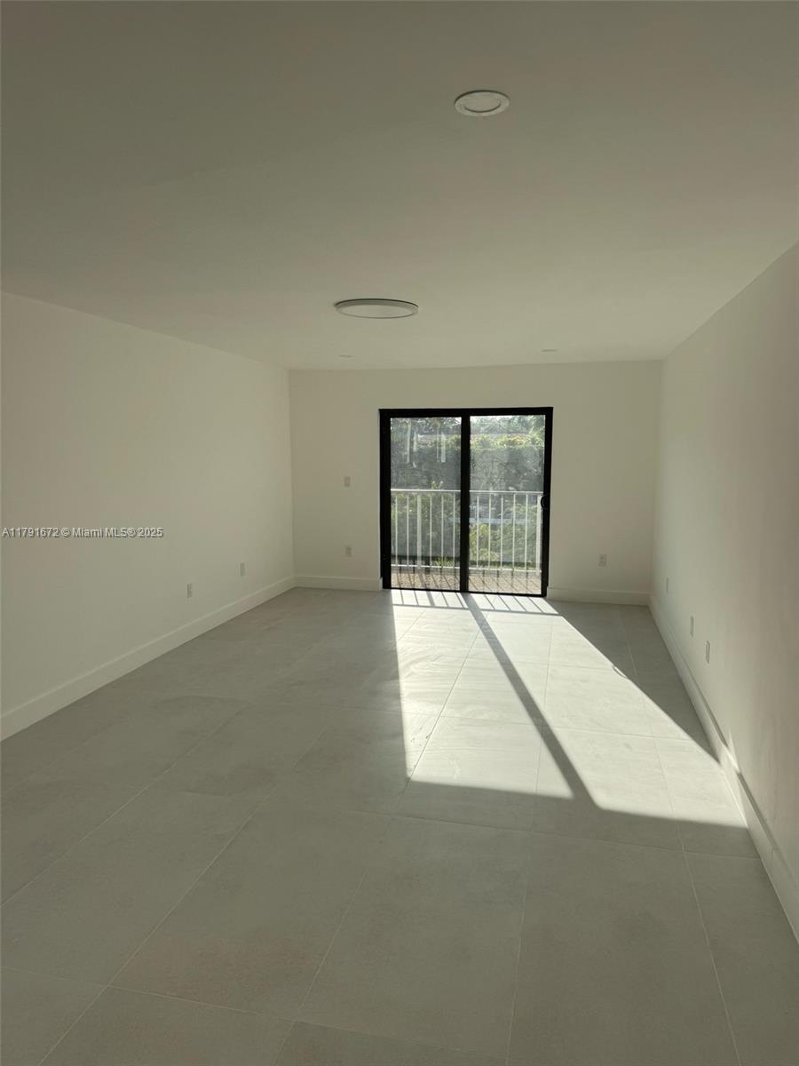 BEACH PLAZA SOUTH - Residential