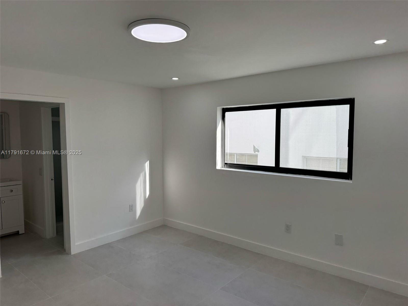 BEACH PLAZA SOUTH - Residential