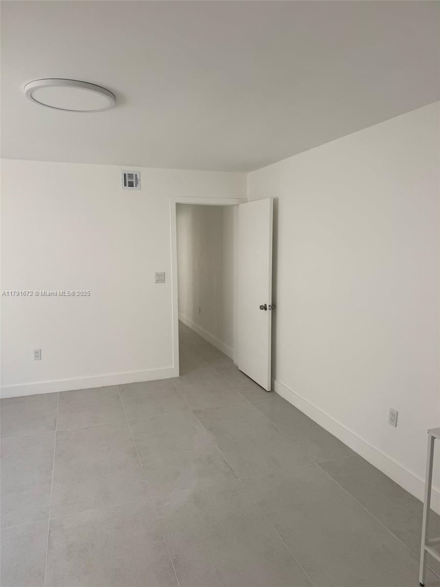 BEACH PLAZA SOUTH - Residential