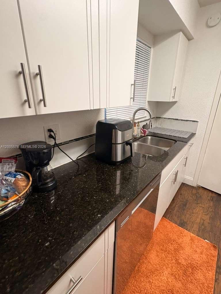 SAVANNAH AT RIVERSIDE CON - Residential