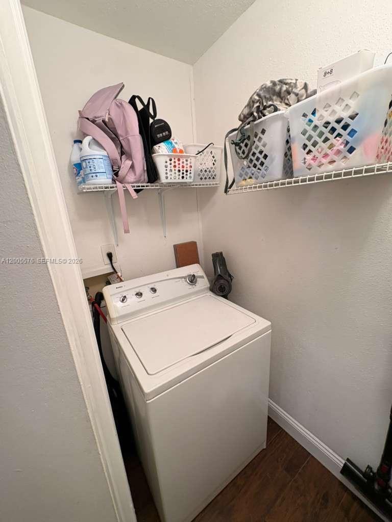 SAVANNAH AT RIVERSIDE CON - Residential