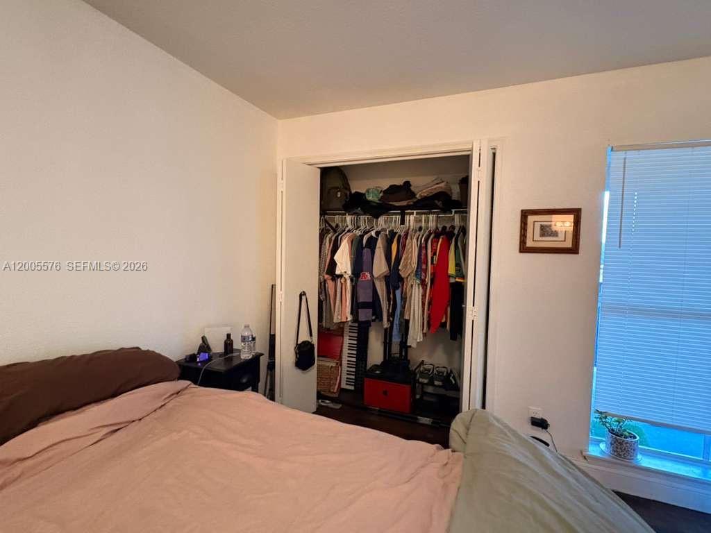 SAVANNAH AT RIVERSIDE CON - Residential