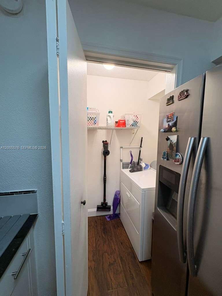 SAVANNAH AT RIVERSIDE CON - Residential