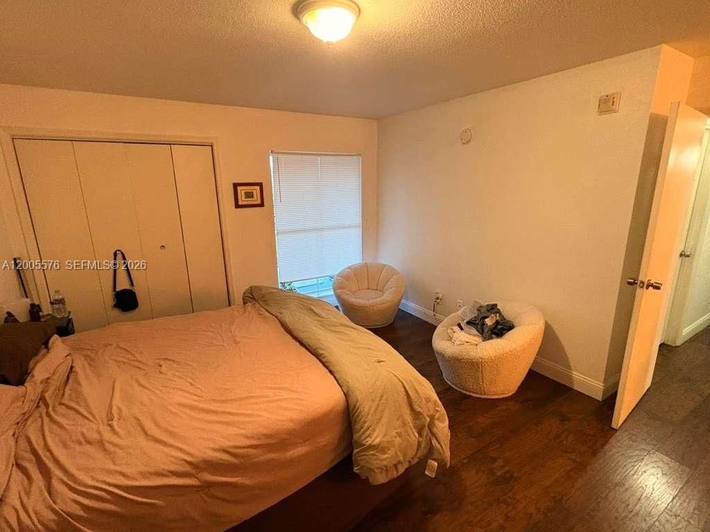 SAVANNAH AT RIVERSIDE CON - Residential