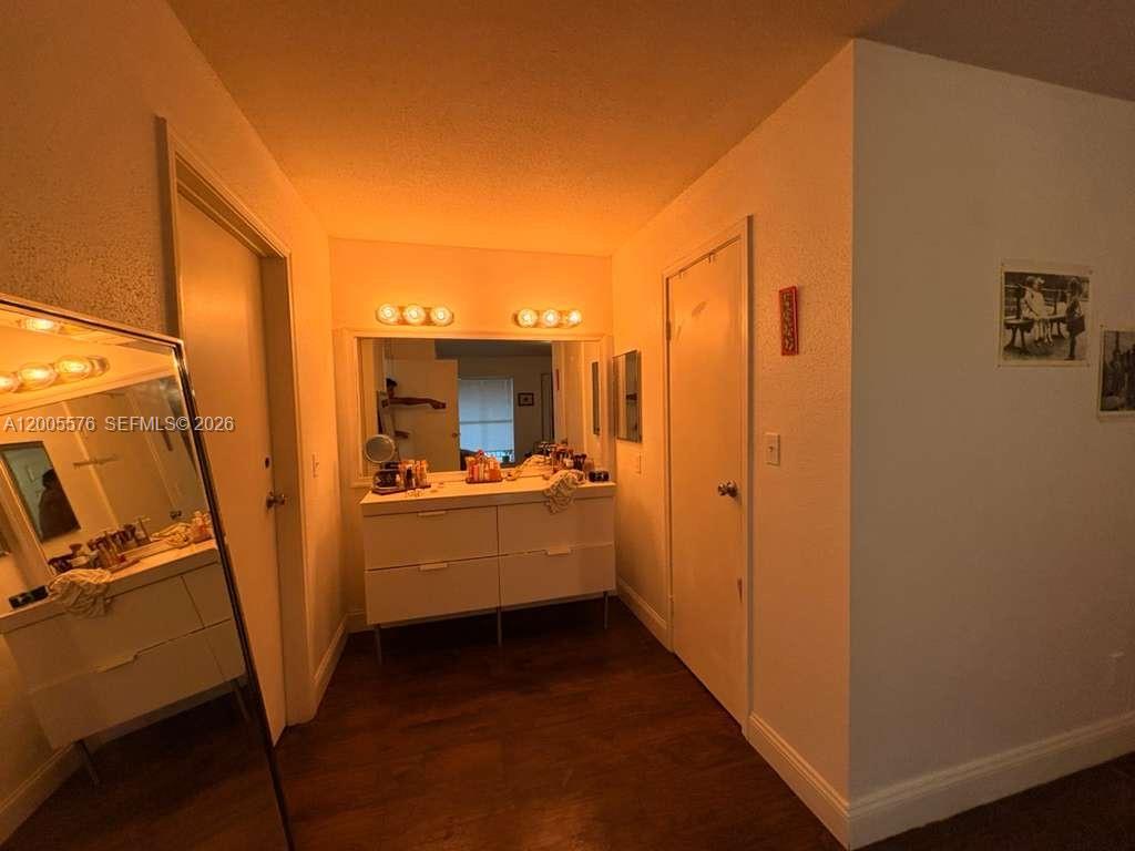 SAVANNAH AT RIVERSIDE CON - Residential