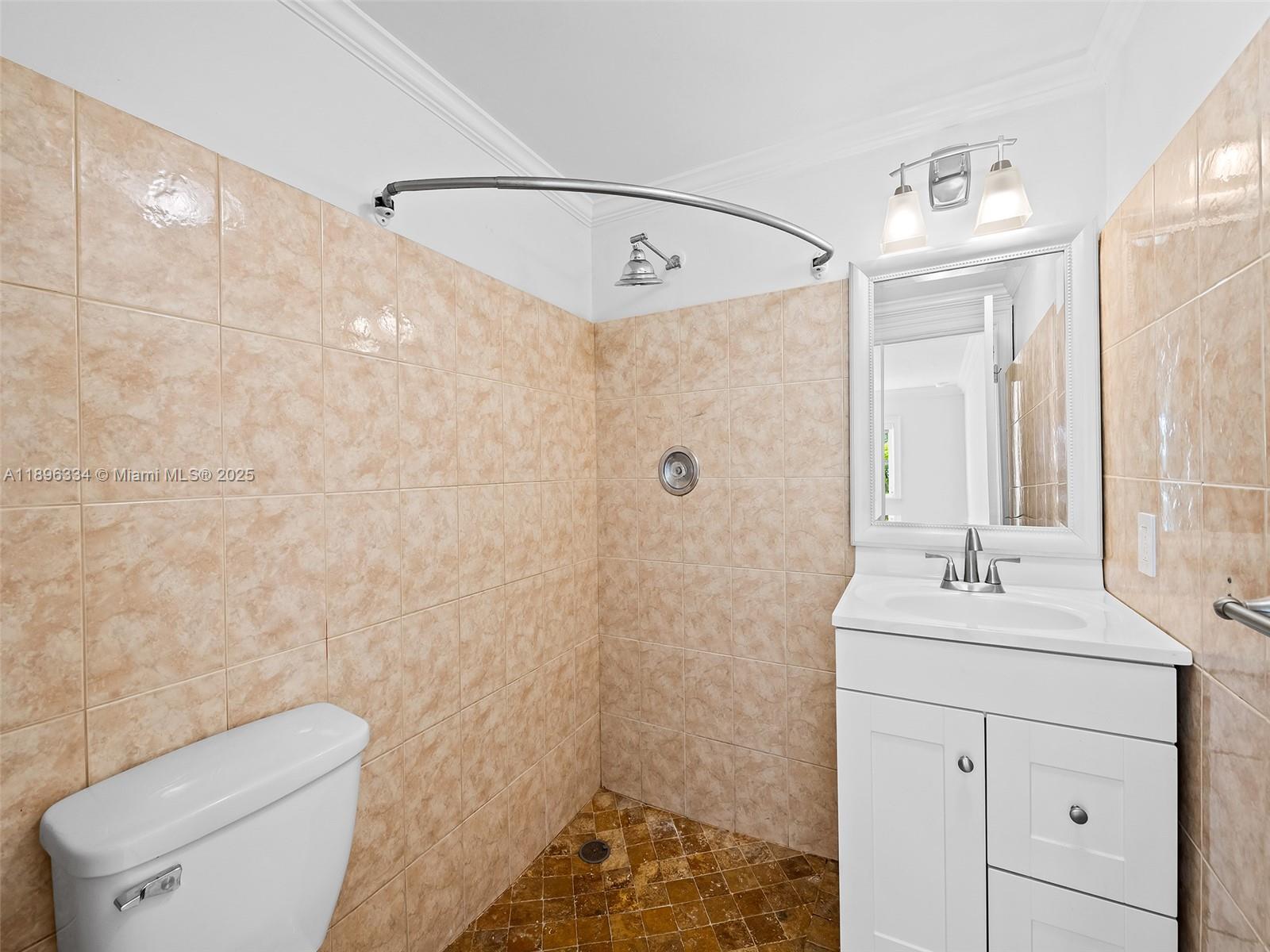 COLONIAL CONDOMINIUM - Residential