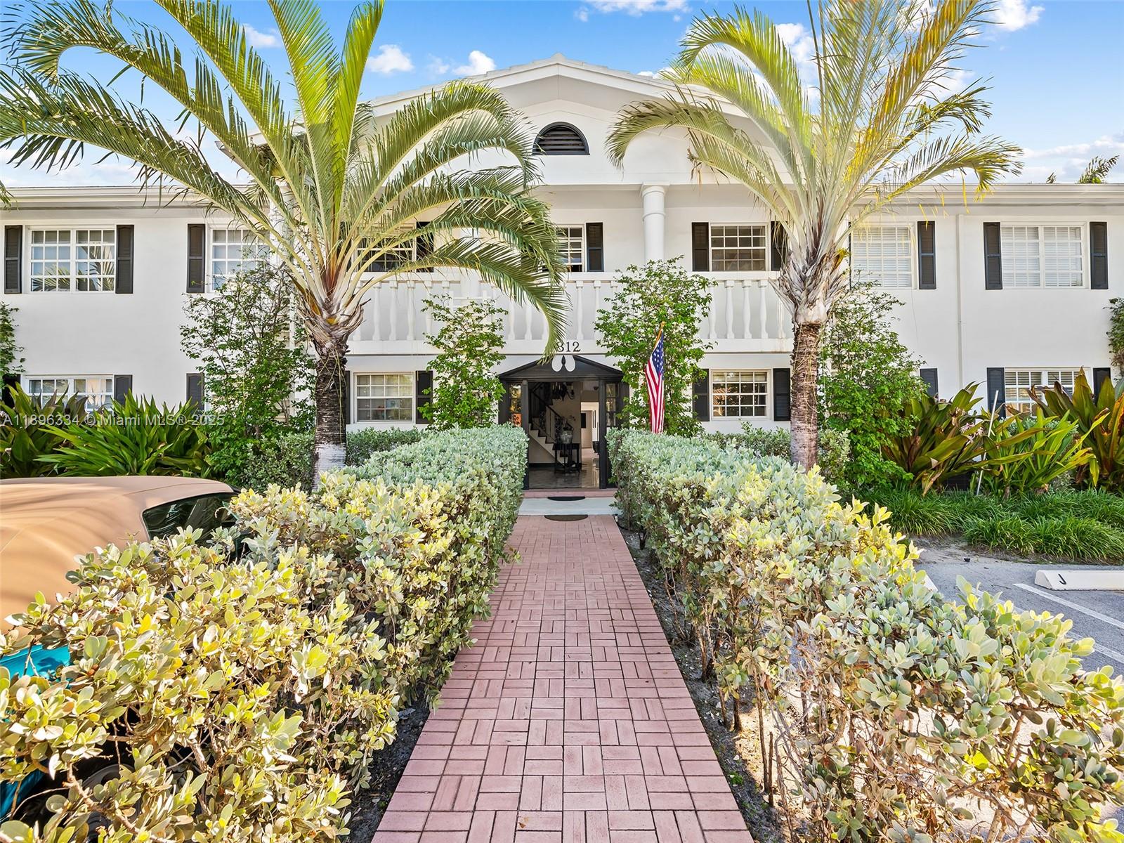View photos, virtual tours, details... 4812 NE 23RD AVE 2
