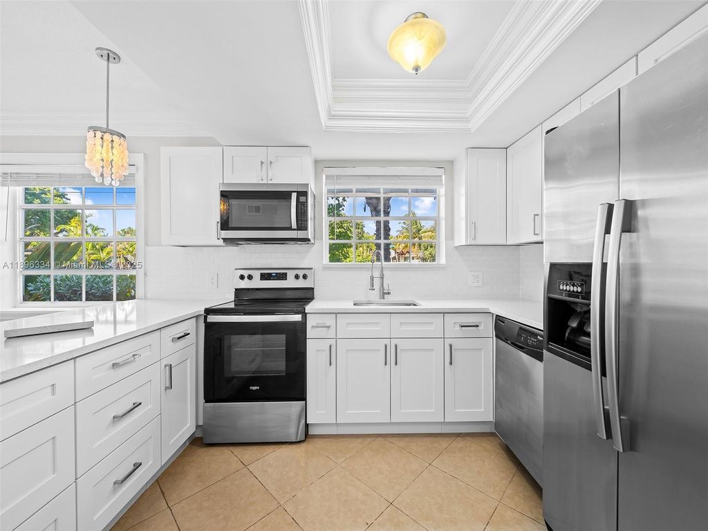 Photo of 4812 NE 23rd Ave #2, Fort Lauderdale, FL 33308 (MLS # A11896334)