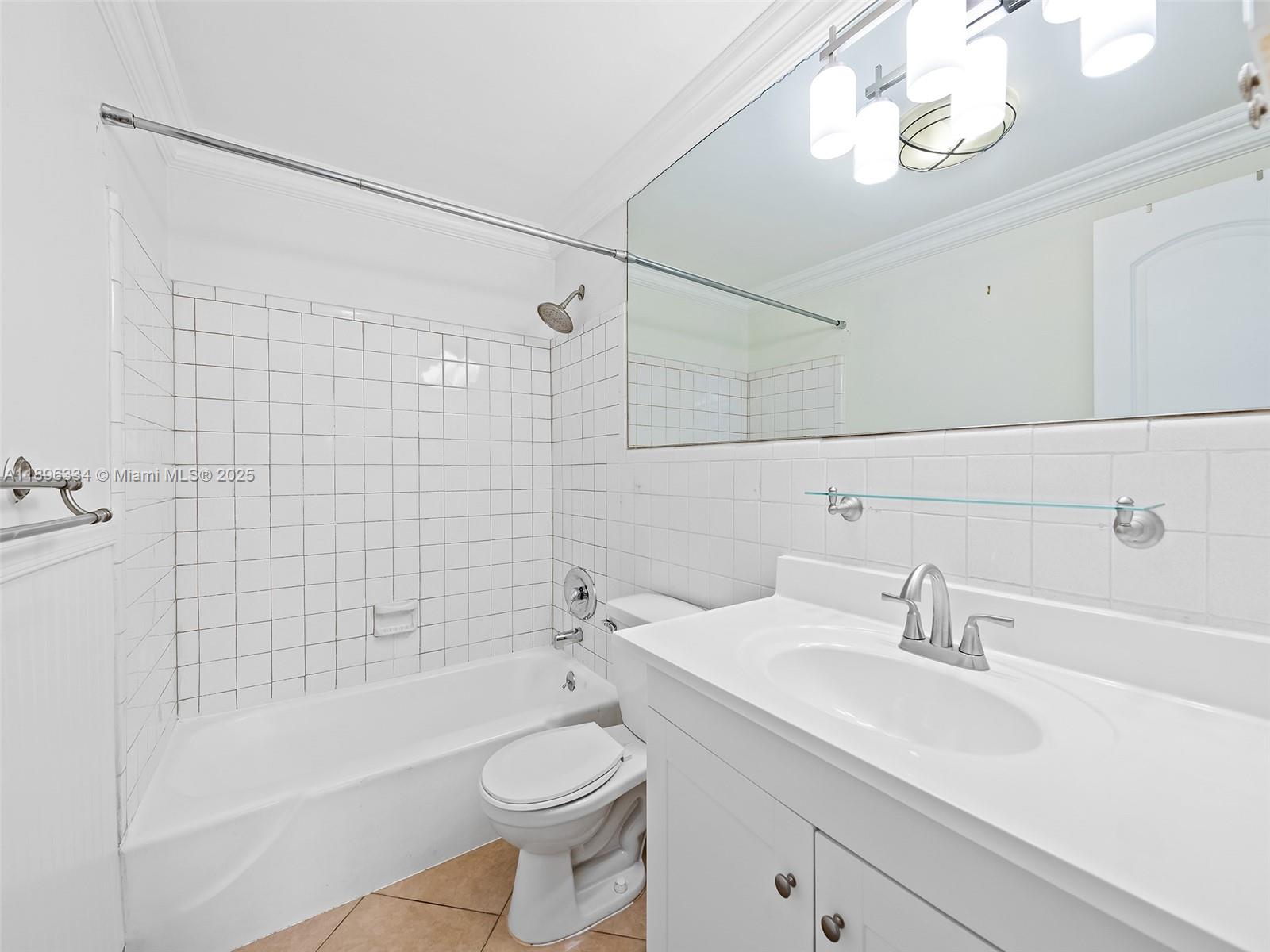 COLONIAL CONDOMINIUM - Residential