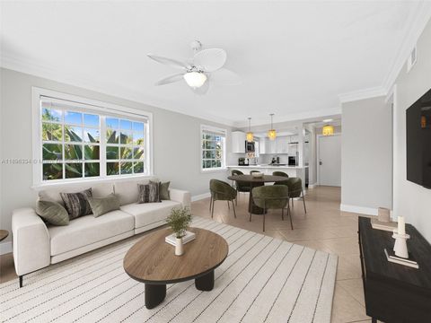 Photo of 4812 NE 23rd Ave #2, Fort Lauderdale, FL 33308 (MLS # A11896334)