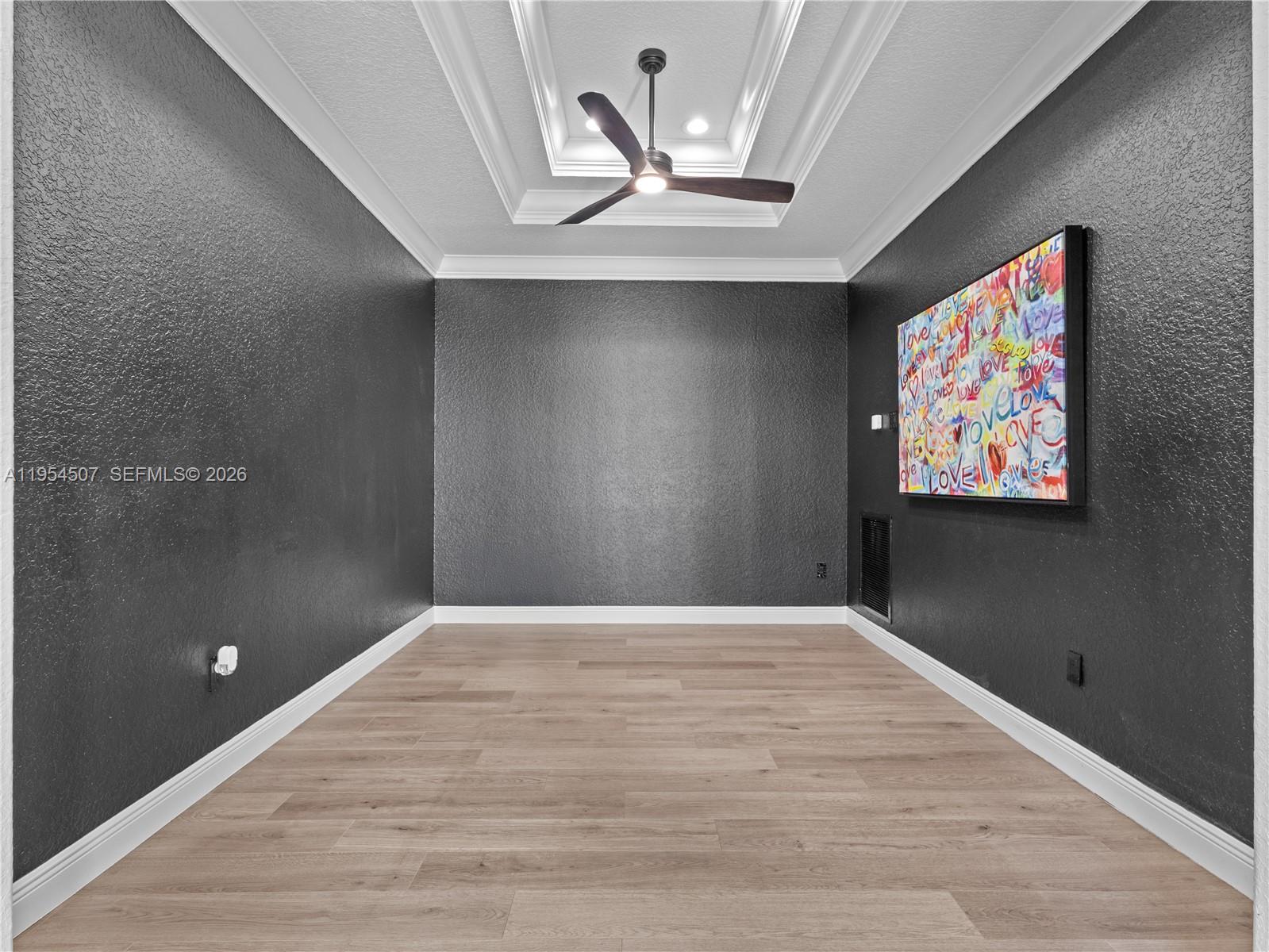 DORAL ISLES VENETIA - Residential