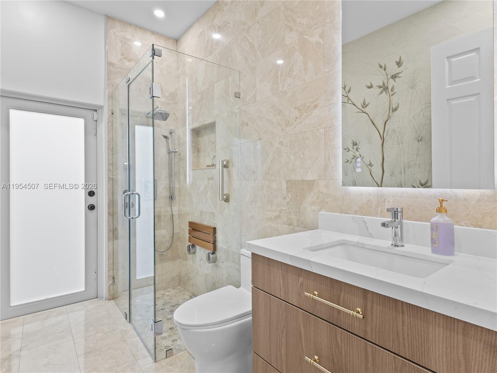 DORAL ISLES VENETIA - Residential