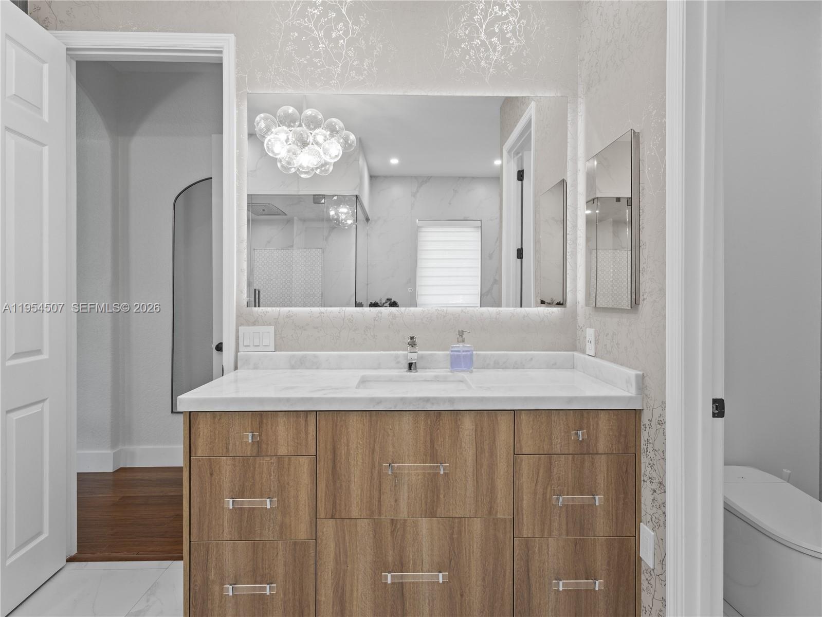 DORAL ISLES VENETIA - Residential