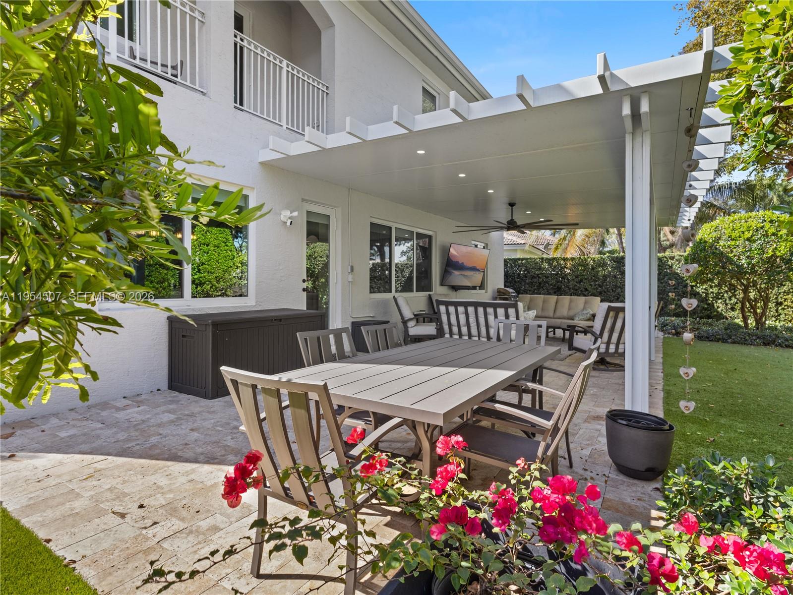 DORAL ISLES VENETIA - Residential