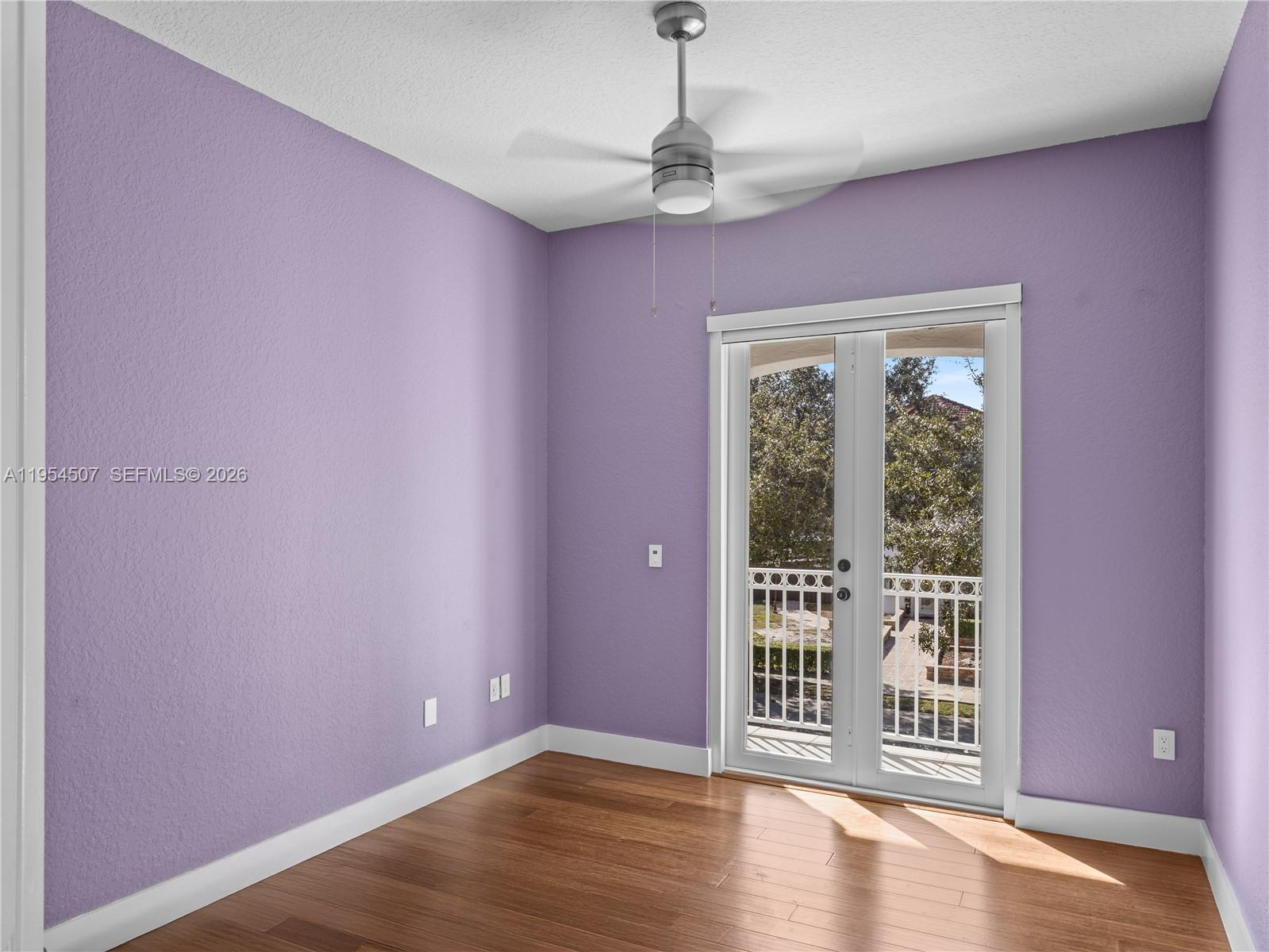 DORAL ISLES VENETIA - Residential