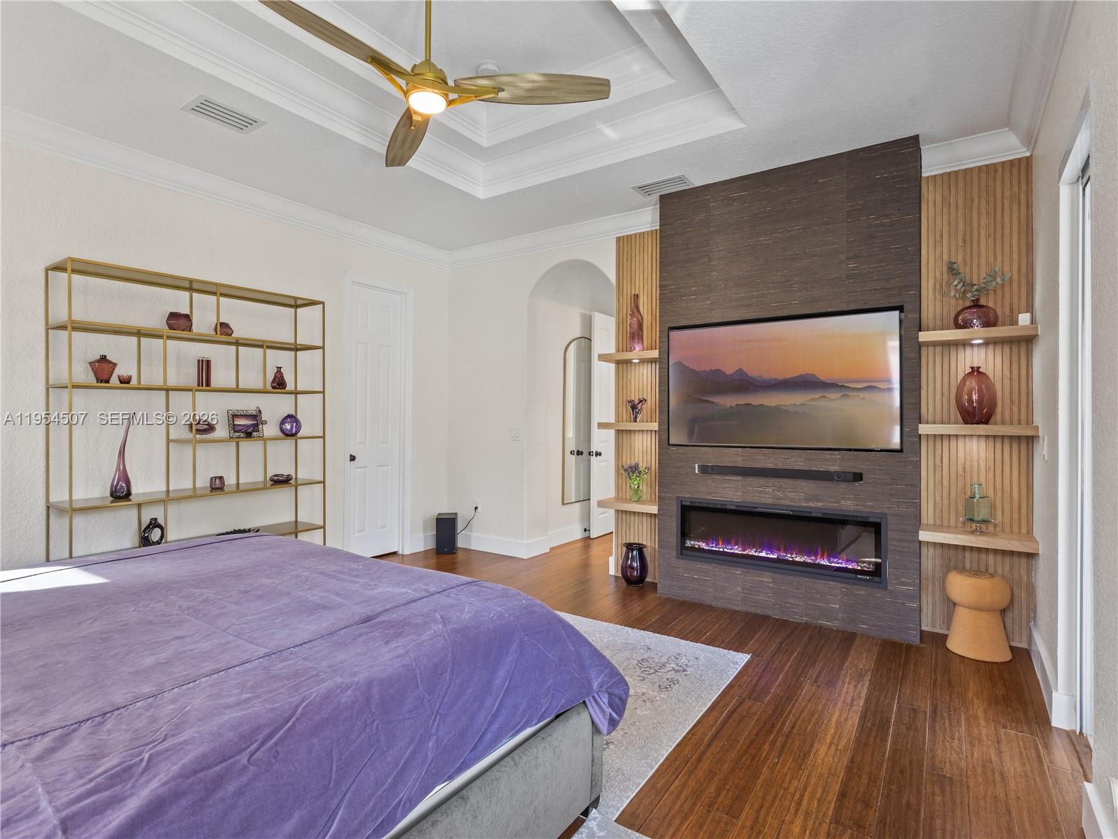 DORAL ISLES VENETIA - Residential