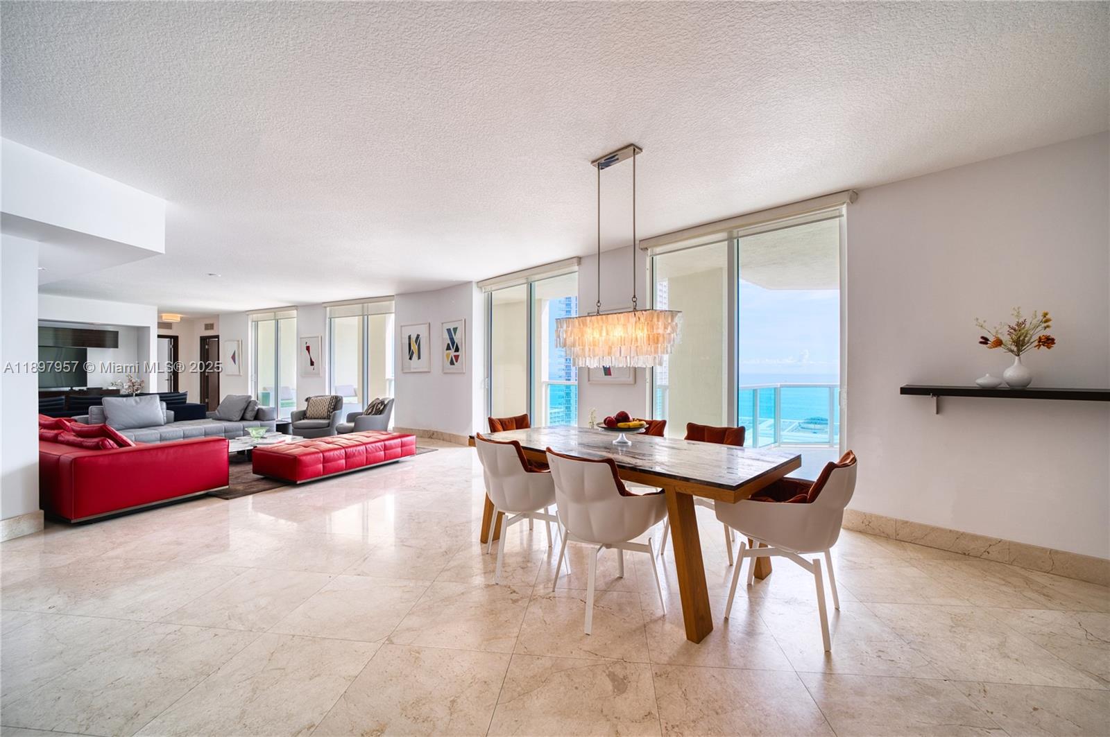ST TROPEZ ON THE BAY 1 CO - Residential