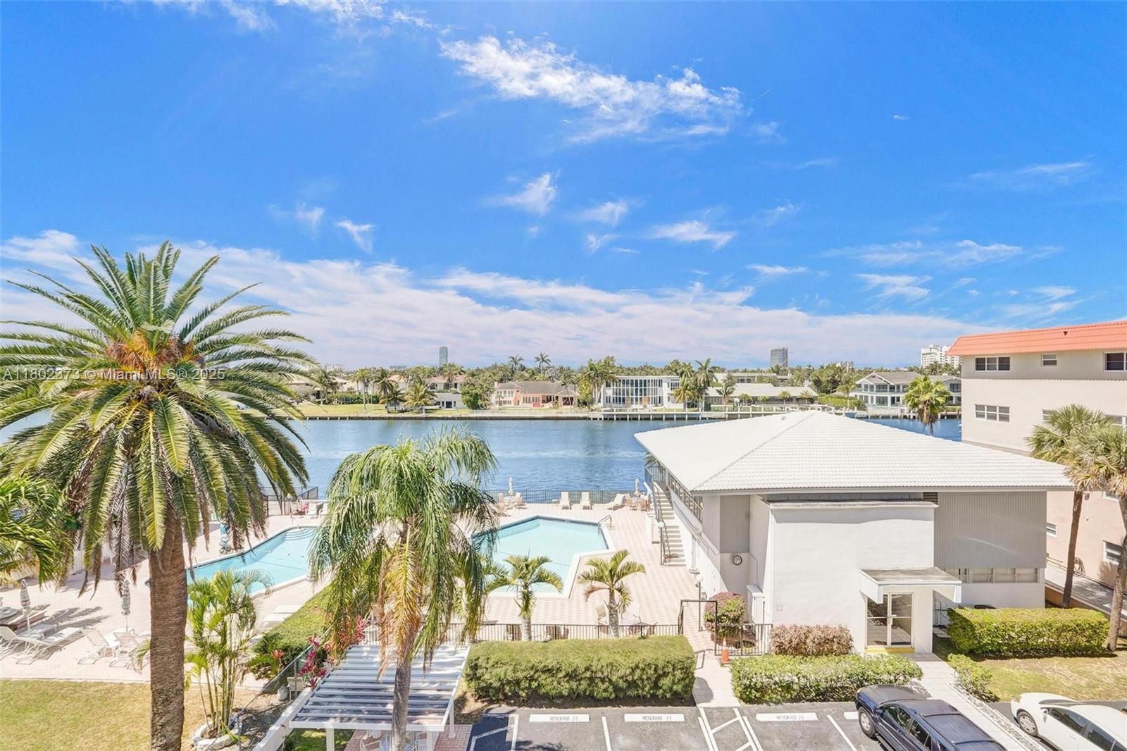 ASHLEIGH HOUSE CONDO - Residential Lease