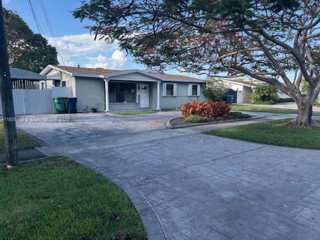 9301 Sw 16th St, Miami, Broward County, Florida - 4 Bedrooms  
3 Bathrooms - 