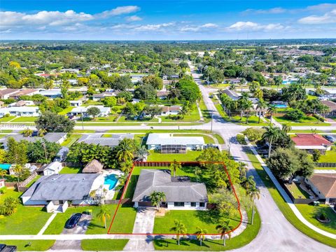Photo of 407 NW 18th St, Homestead, FL 33030 (MLS # A11881605)