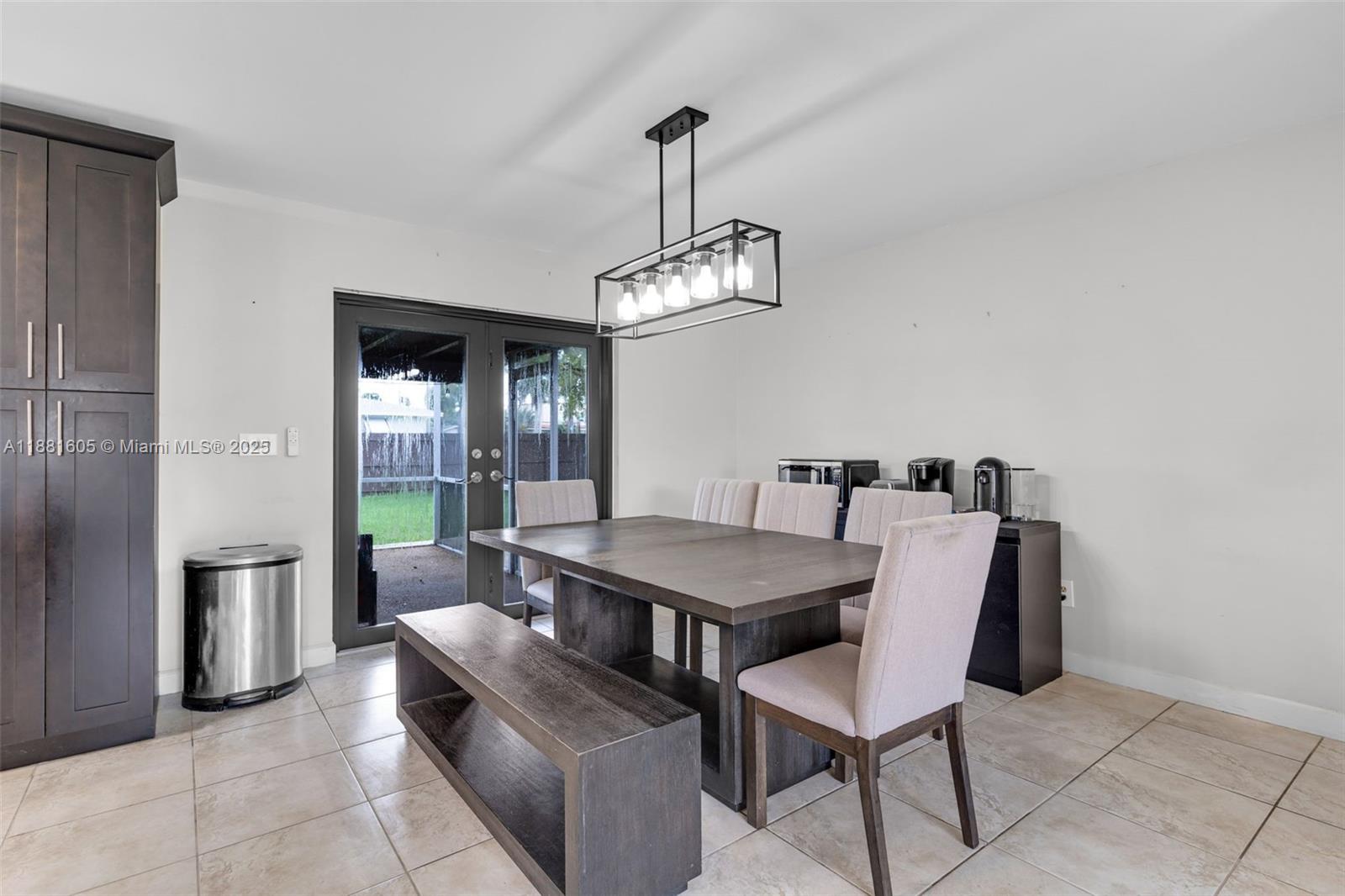 PINE MANOR PART TWO - Residential