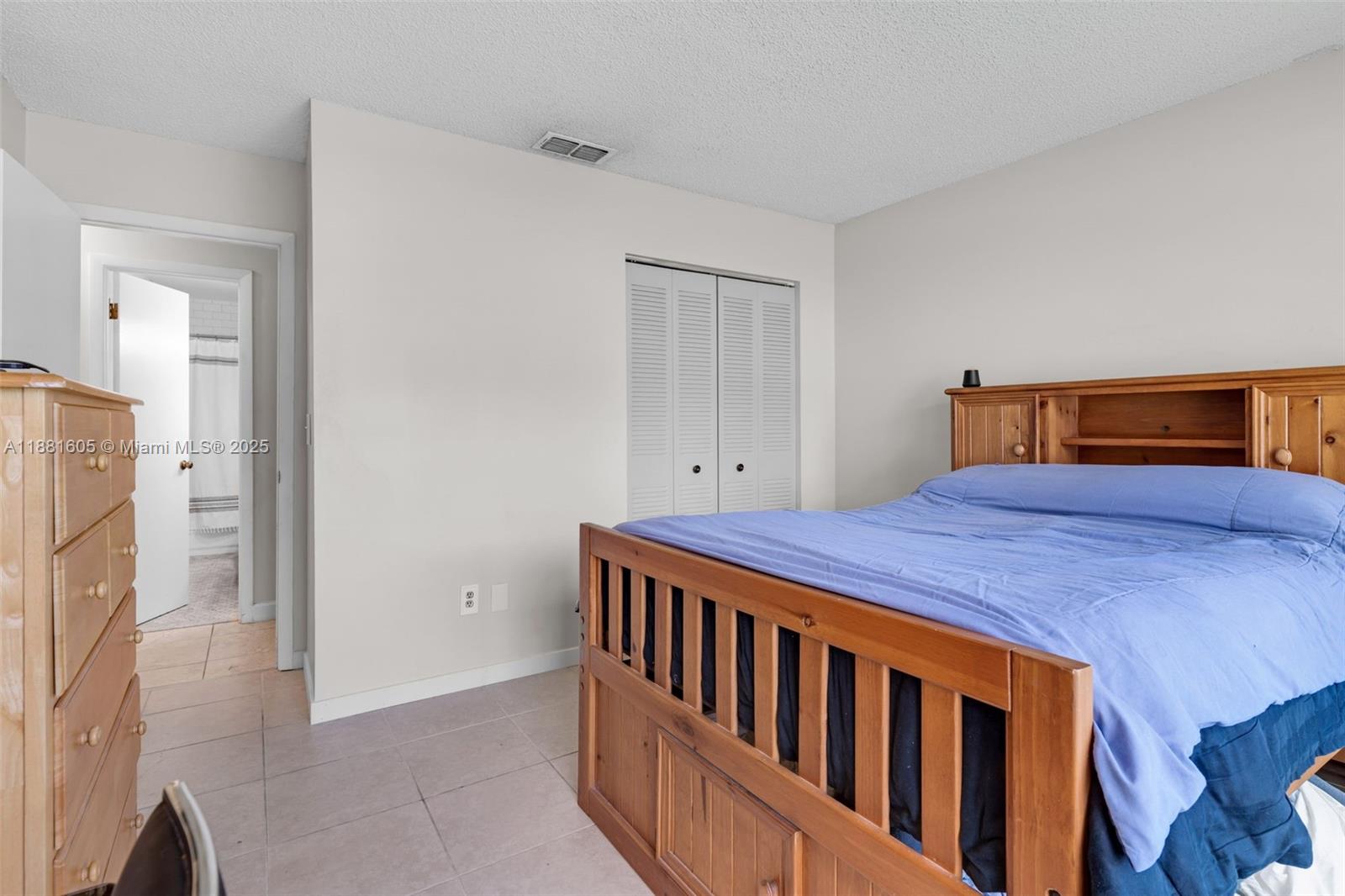 PINE MANOR PART TWO - Residential