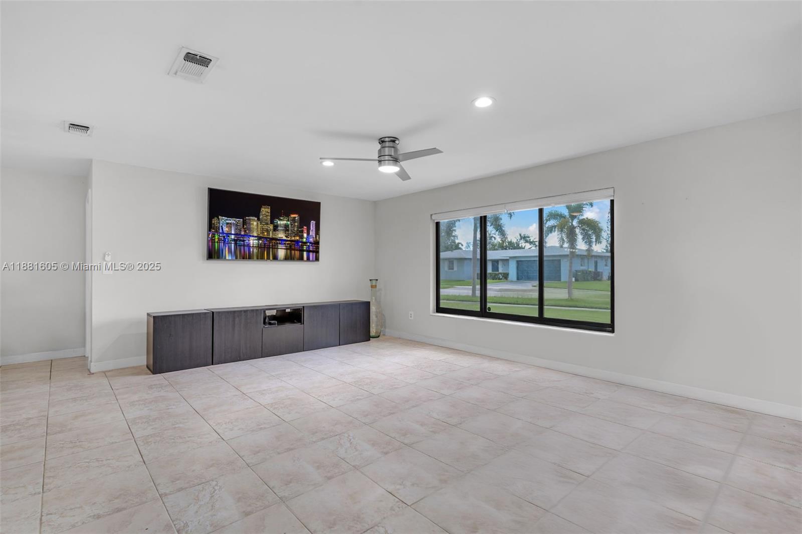 PINE MANOR PART TWO - Residential