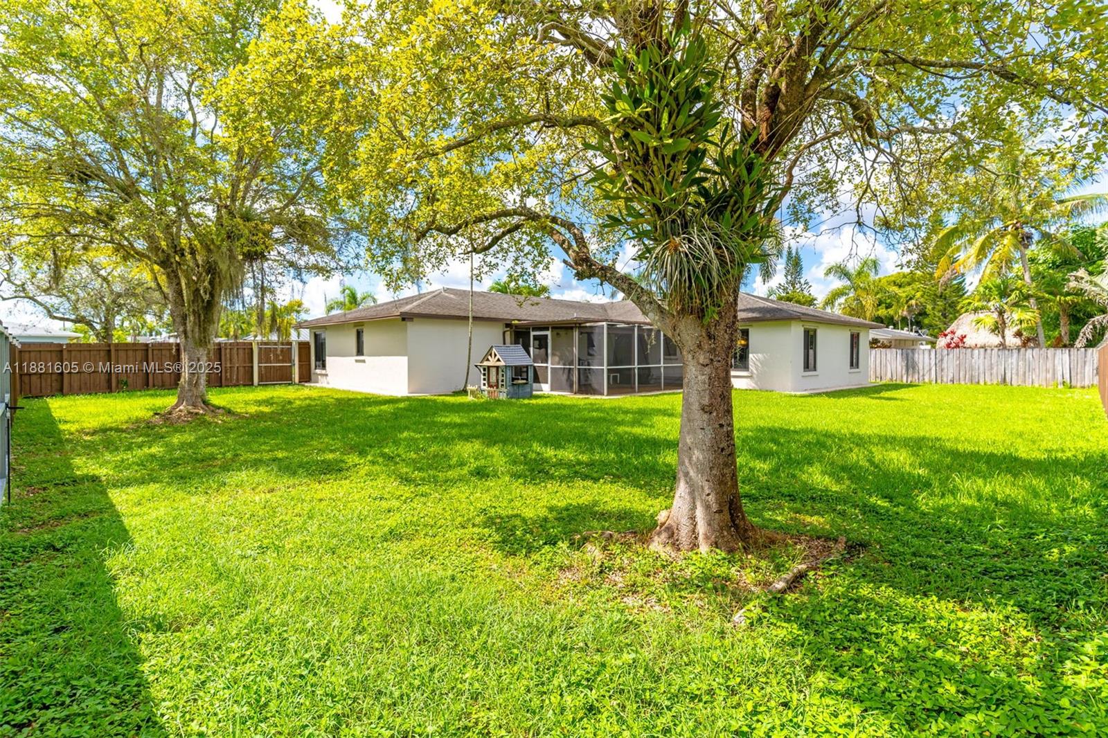 PINE MANOR PART TWO - Residential