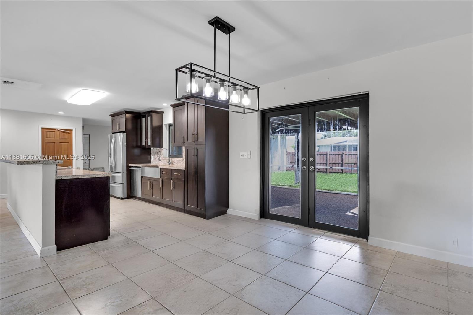 PINE MANOR PART TWO - Residential