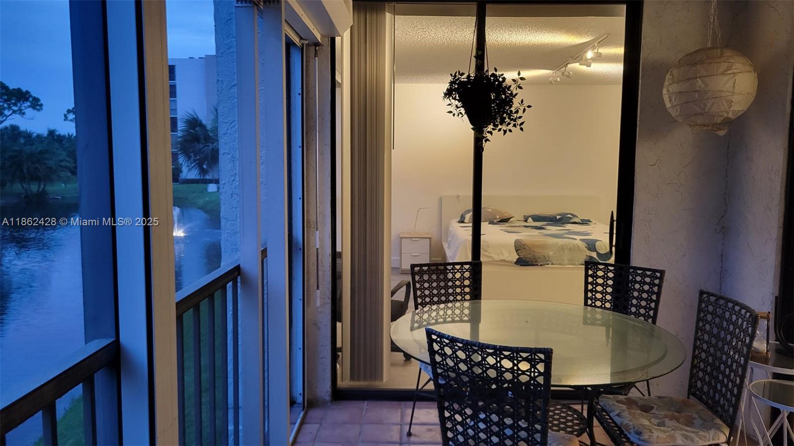 CLUB ROYALE CONDO - Residential Lease