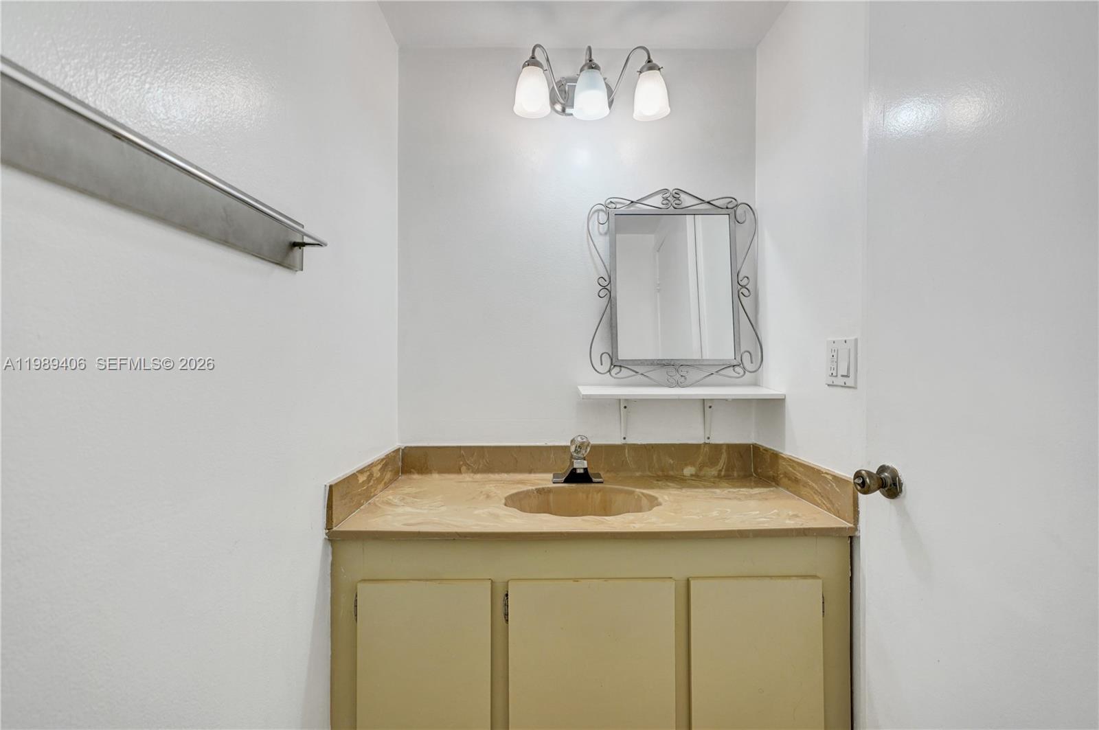 OLYMPUS CONDO PHASE - Residential