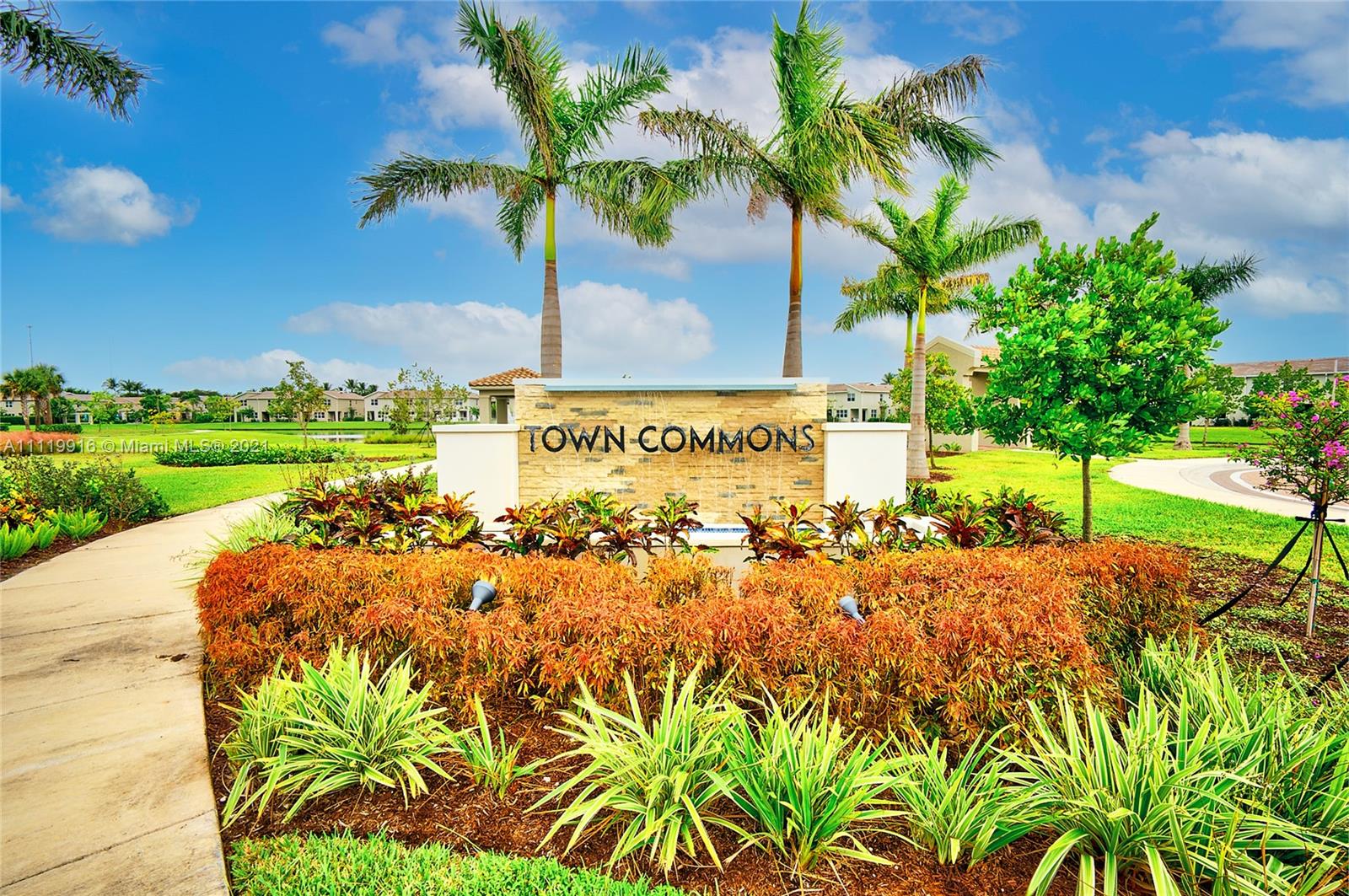 TOWN COMMONS PUD REPLAT - Residential Lease